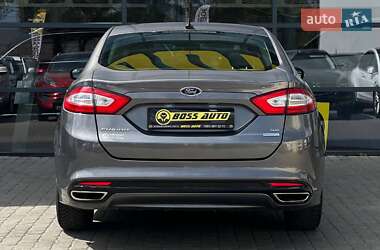 Седан Ford Fusion 2014 в 