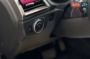 Седан Ford Fusion 2014 в 