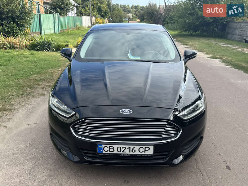 Седан Ford Fusion 2015 в 