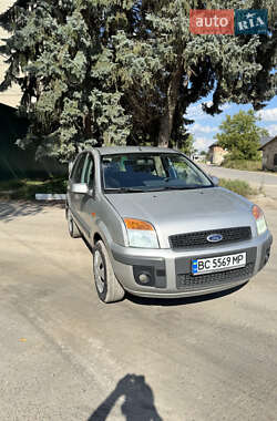 Хэтчбек Ford Fusion 2006 в Пустомытах