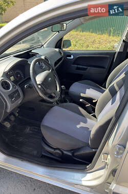 Хетчбек Ford Fusion 2006 в 