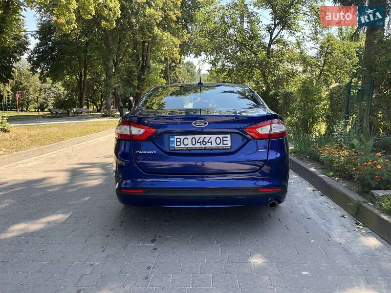 Седан Ford Fusion 2015 в Львове