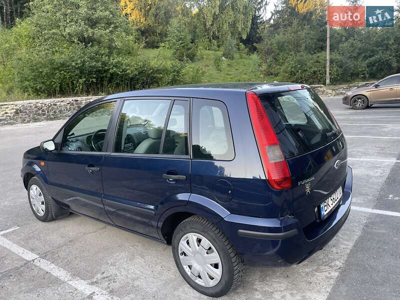 Хетчбек Ford Fusion 2004 в Рівному фото 11 Хетчбек Ford Fusion 2004 в Рівному