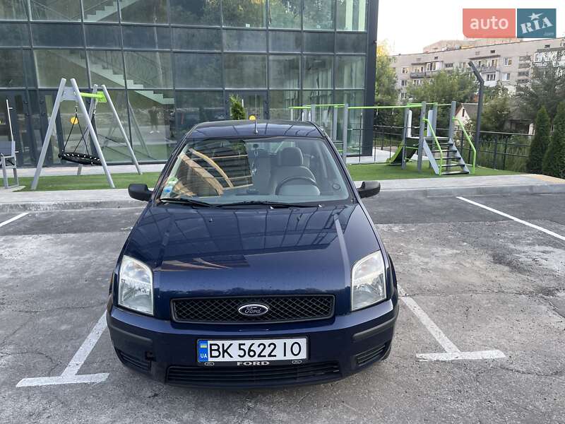 Хетчбек Ford Fusion 2004 в Рівному фото 4 Хетчбек Ford Fusion 2004 в Рівному