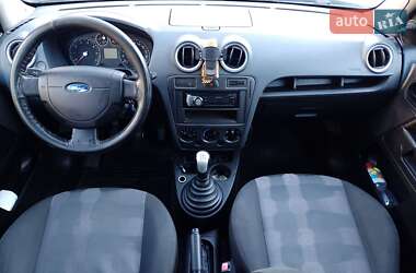 Хэтчбек Ford Fusion 2007 в 