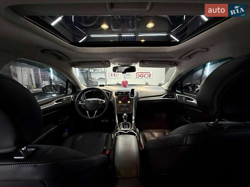 Седан Ford Fusion 2014 в Одесі