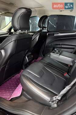 Седан Ford Fusion 2014 в 
