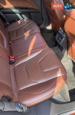 Седан Ford Fusion 2015 в 
