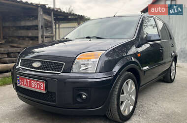 Хэтчбек Ford Fusion 2006 в 