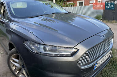 Седан Ford Fusion 2012 в 
