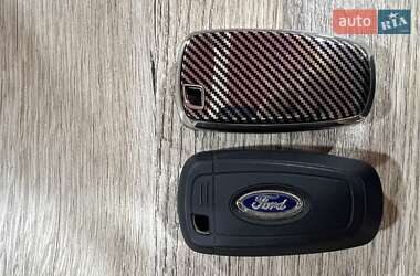 Седан Ford Fusion 2018 в 