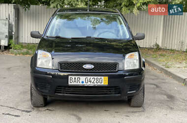 Хэтчбек Ford Fusion 2005 в 