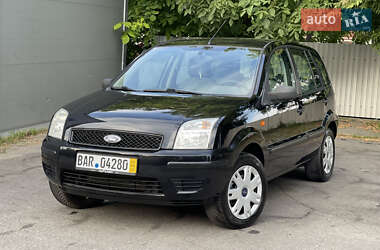 Хэтчбек Ford Fusion 2005 в 