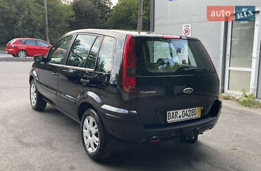 Хэтчбек Ford Fusion 2005 в 