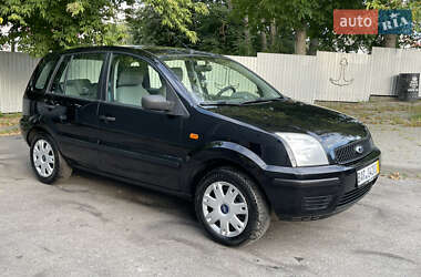 Хэтчбек Ford Fusion 2005 в 