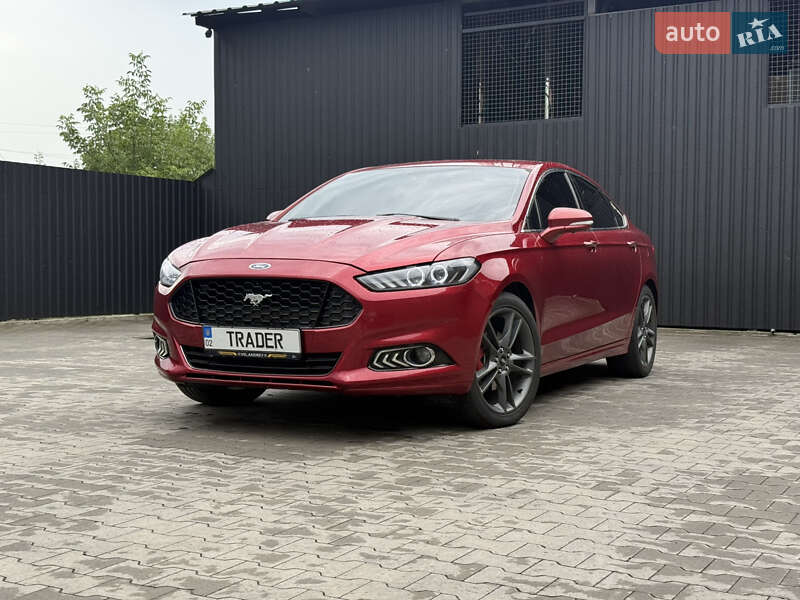 Седан Ford Fusion 2013 в 