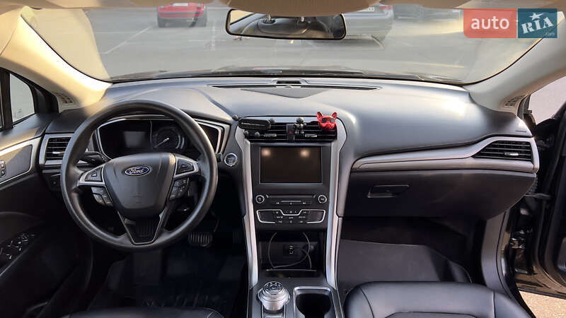 Седан Ford Fusion 2017 в Киеве фото 5 Седан Ford Fusion 2017 в Киеве
