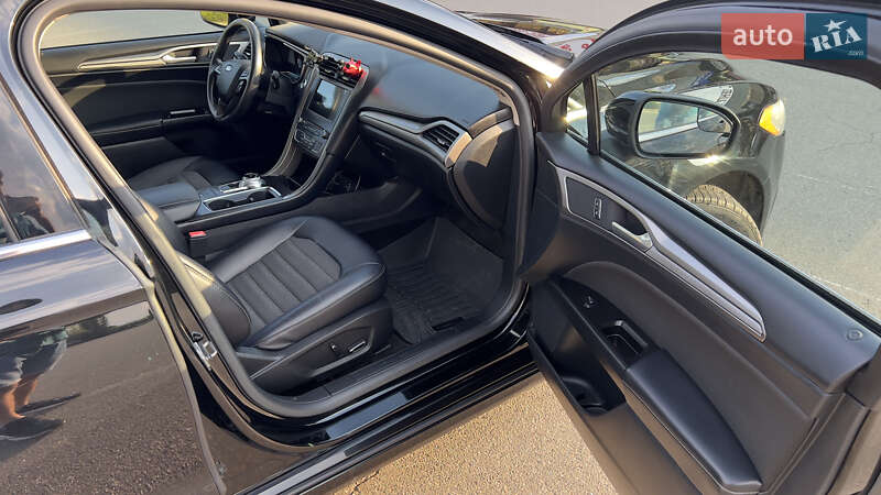 Седан Ford Fusion 2017 в Киеве фото 19 Седан Ford Fusion 2017 в Киеве