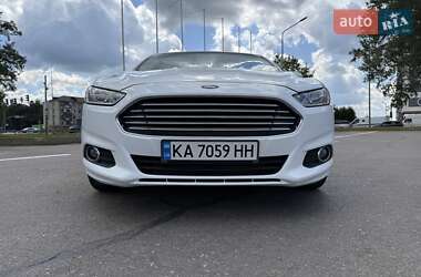 Седан Ford Fusion 2014 в 