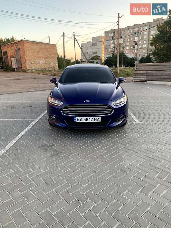 Седан Ford Fusion 2016 в Олександрії