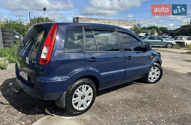 Хэтчбек Ford Fusion 2010 в 