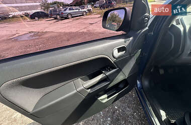 Хэтчбек Ford Fusion 2010 в 