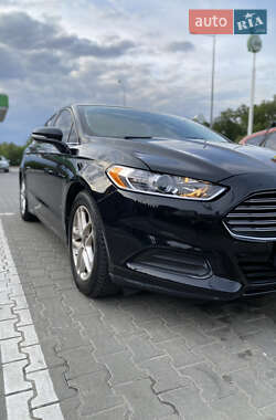 Седан Ford Fusion 2014 в 