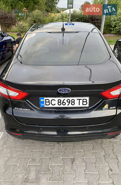 Седан Ford Fusion 2014 в 