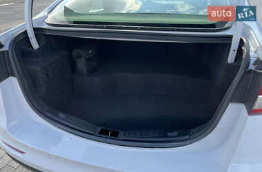 Седан Ford Fusion 2019 в 