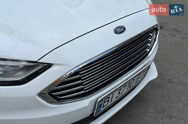 Седан Ford Fusion 2016 в 