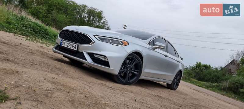 Седан Ford Fusion 2016 в Херсоні