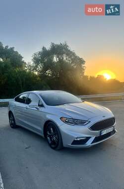 Седан Ford Fusion 2016 в Широком