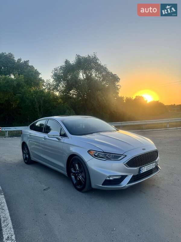 Седан Ford Fusion 2016 в Херсоні