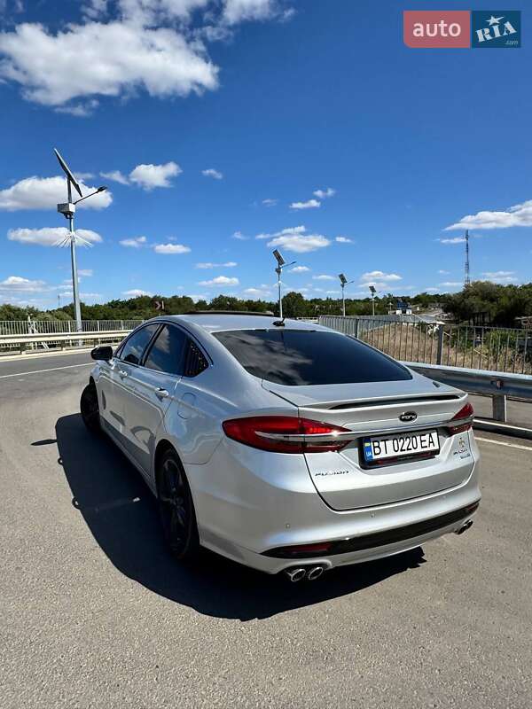 Седан Ford Fusion 2016 в Херсоні