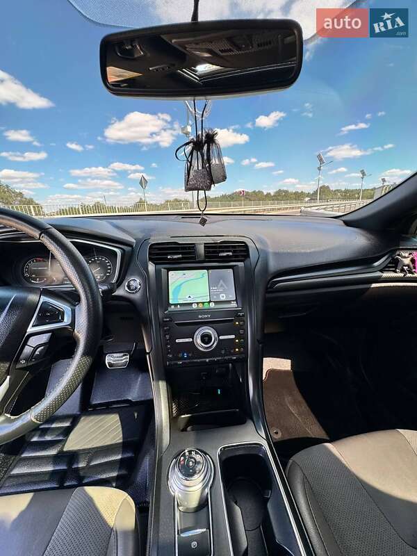 Седан Ford Fusion 2016 в Херсоні