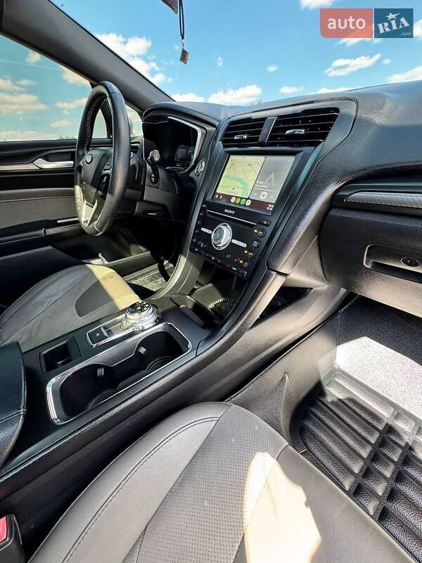 Седан Ford Fusion 2016 в Херсоні