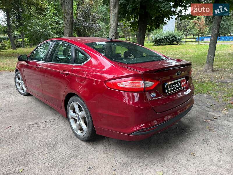 Седан Ford Fusion 2014 в Киеве