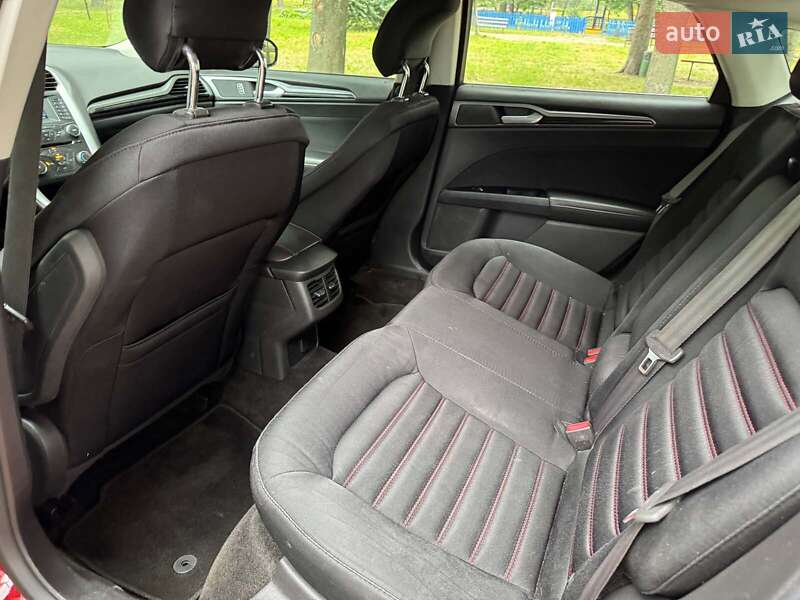 Седан Ford Fusion 2014 в Киеве