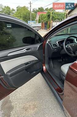 Седан Ford Fusion 2014 в 