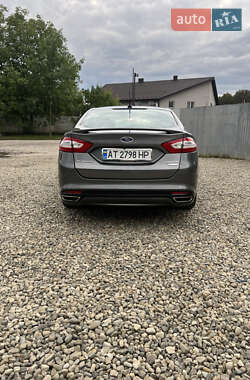Седан Ford Fusion 2014 в 