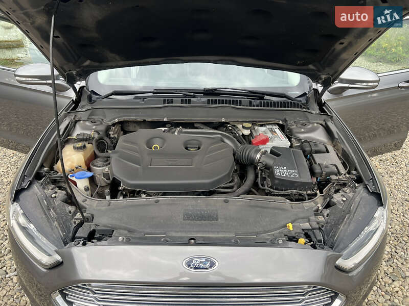 Седан Ford Fusion 2014 в Ивано-Франковске