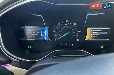 Седан Ford Fusion 2014 в 