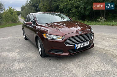 Седан Ford Fusion 2015 в 