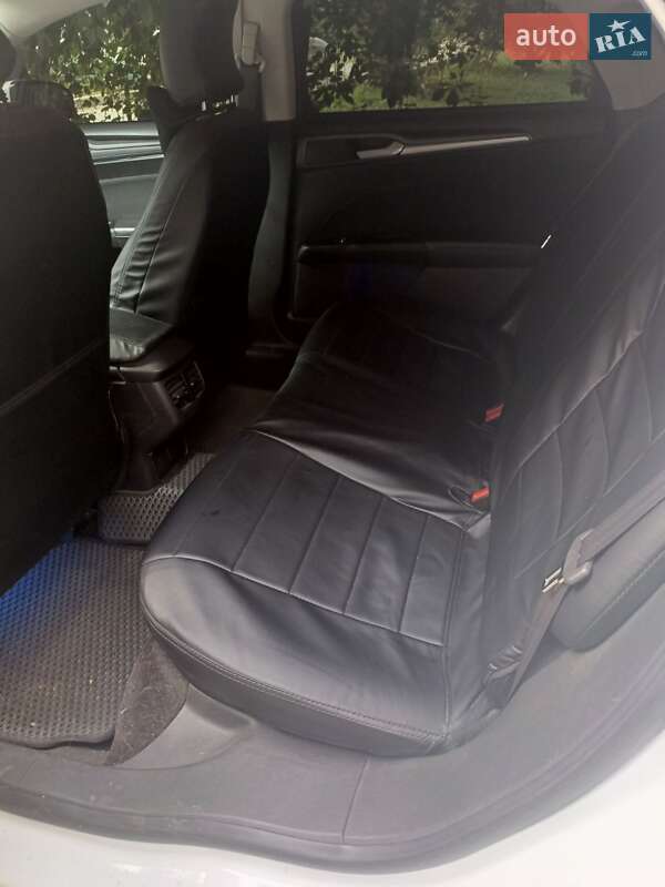 Седан Ford Fusion 2015 в Києві