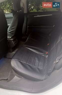 Седан Ford Fusion 2015 в 