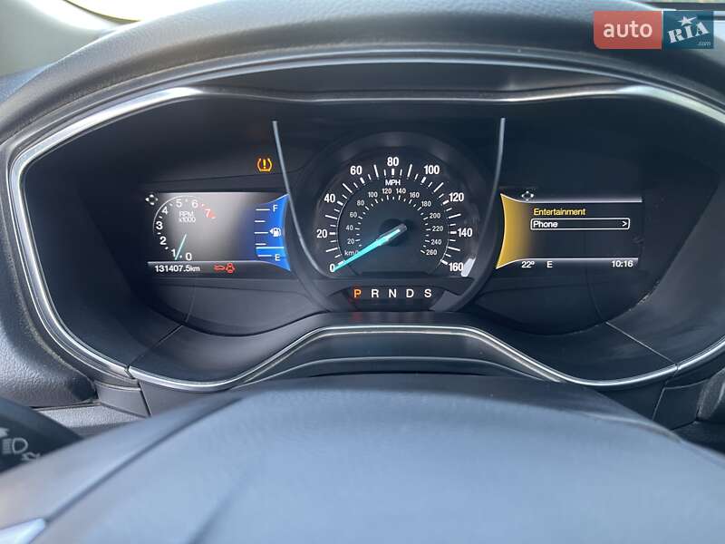 Седан Ford Fusion 2016 в Кам'янському