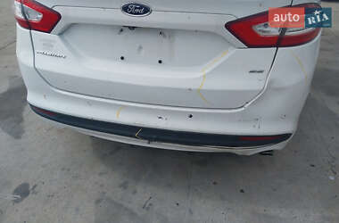 Седан Ford Fusion 2016 в 