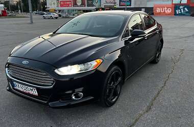 Седан Ford Fusion 2015 в 
