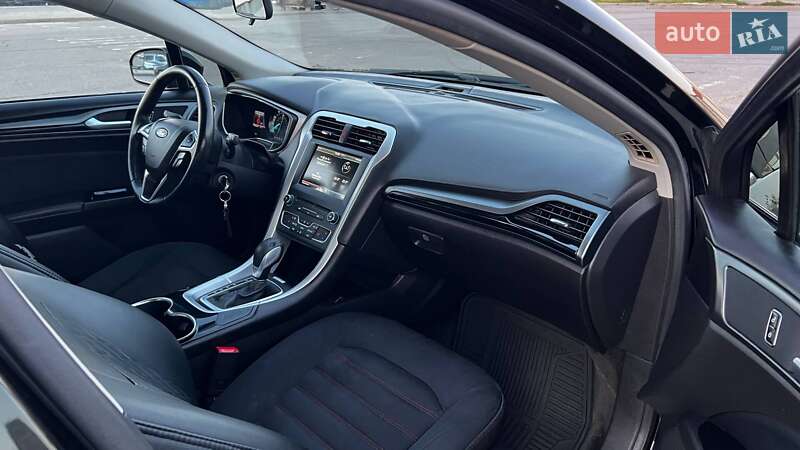 Седан Ford Fusion 2015 в Харькове