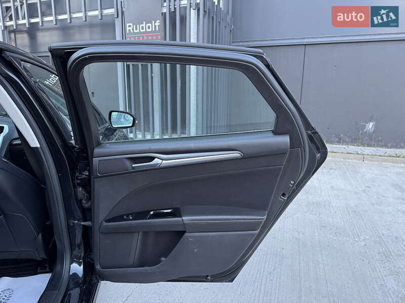 Седан Ford Fusion 2014 в Києві